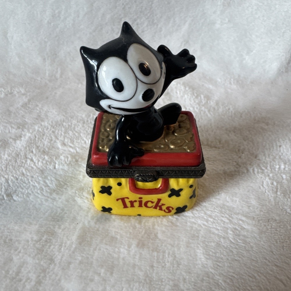 Porcelain Trinket Box Hinge Box Midwest of Cannon Falls Felix The Cat PHB